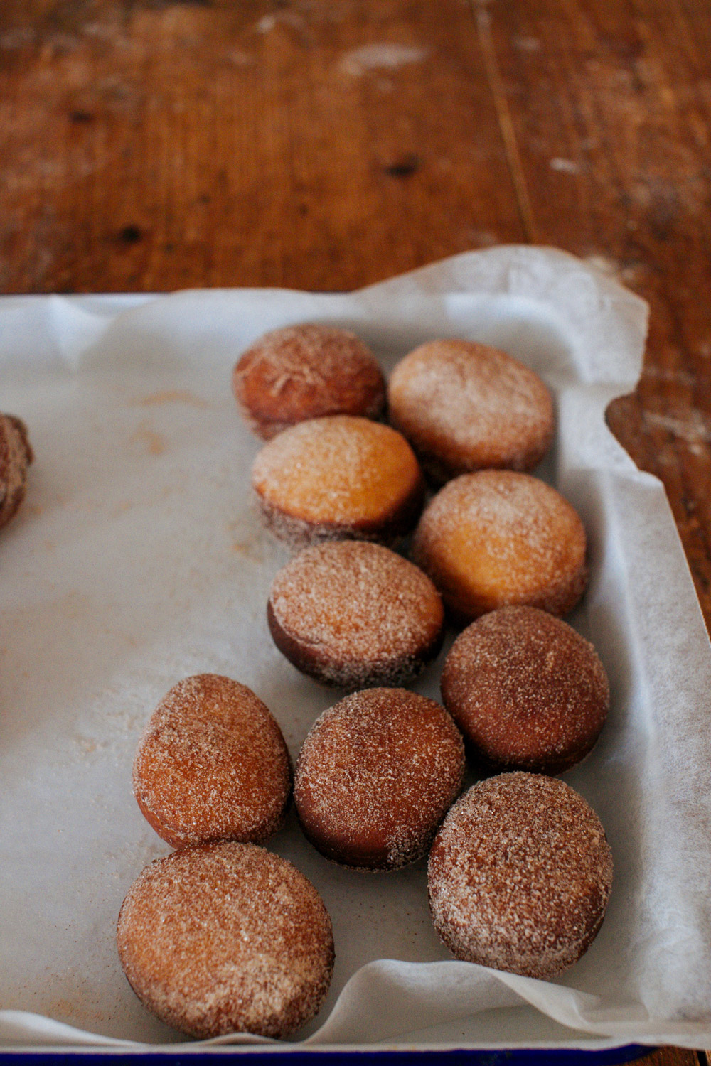 Cinnamon donuts - auzure Canola Oil